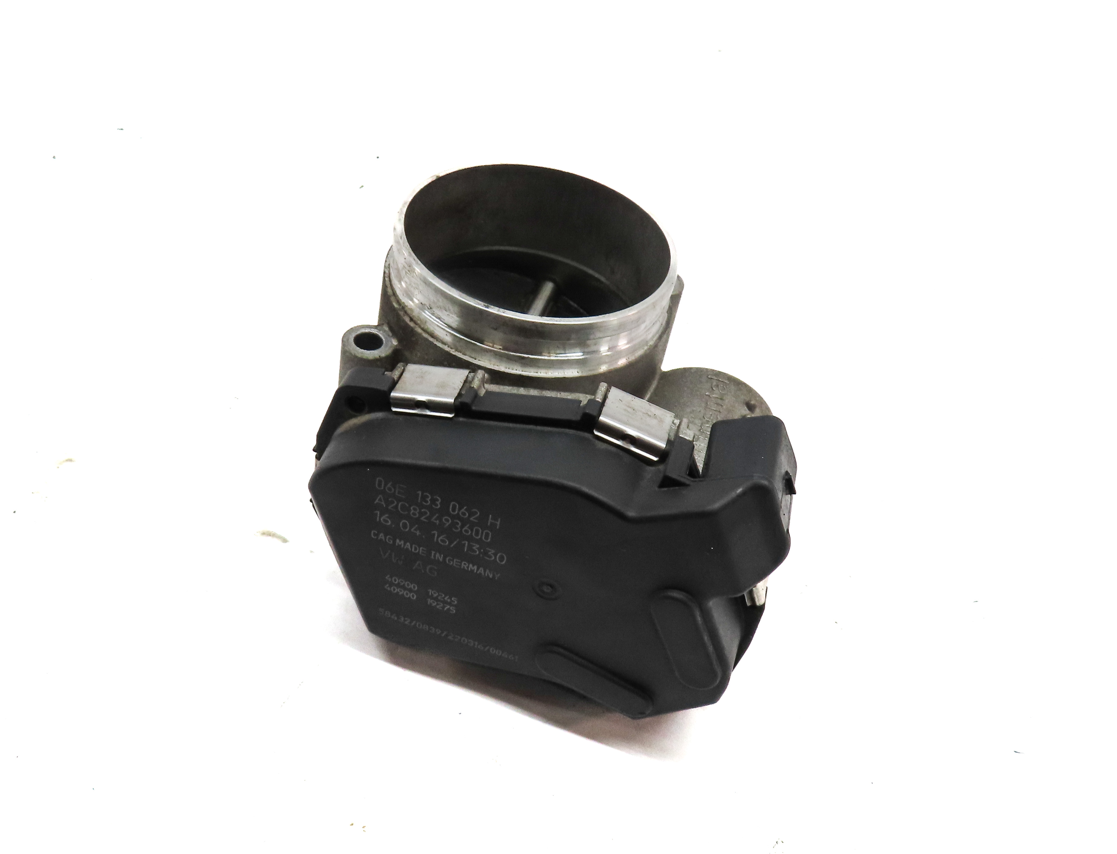09-17 AUDI A4 A5 S5 S6 S7 S8 Q5 SQ5 (B8 8K 8T 8R C7) 3.0L / 3.2L - THROTTLE BODY — exact item pictured